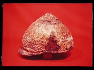 Sisak, Amfreville-ből, Eure-ból, ie 275-225 körül (bronz, vas, arany és zománc) (lásd még: 128301) alkotó: Gaulish