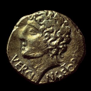 A gall arany államtár (Arvernes) Vercingetorix (Kr. e. 72-46) képmása van, amelyet ie 52-ben adtak ki. Paris, B.N.