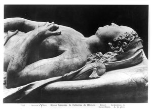 Medici Katalin 1519-89 és II. Henrik 1519-59 sírja Katalin képmásának részlete, 1562-73 márvány bw fotó