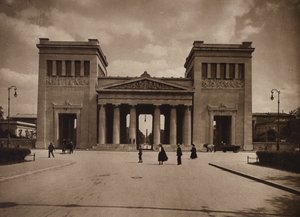 Munchen / München: Propyläen (fekete-fehér fotó)