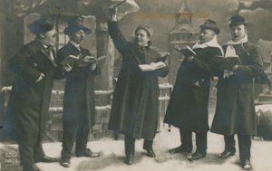 1913. december 31-én küldött képeslap németek újévi énekléséről (fekete-fehér fotó) alkotó: German Photographer