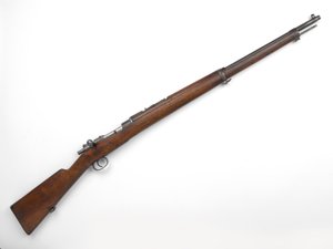 Louis Botha tábornok által használt Mauser M1896 7,92 mm-es, 1896-os reteszelő puska alkotó: German School