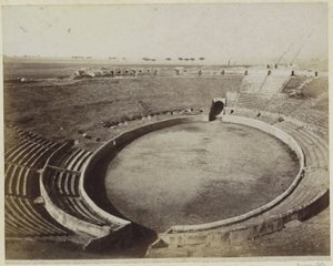 A pompeji amfiteátrum belseje alkotó: Giorgio Sommer