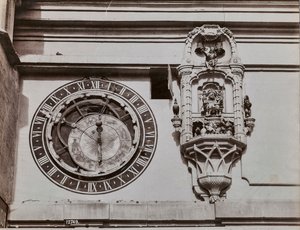 A berni óratorony kvadránsa, Kaspar Brunnen (1527-1530). A csillagászati óra mellett egy újságos, amely szobrocskákat tartalmaz, amelyeket maga az óra mechanizmusa kapcsol be négy perccel az óra elütése előtt alkotó: Giorgio Sommer