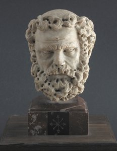 Egy szakállas férfi feje alkotó: Giovanni Pisano