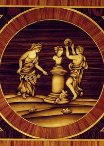 Kiengesztelő rituálé a Merkúr hermánál, részlet dió, juhar, puszpáng, olajbogyó, rózsa és rózsafa komódból, Giuseppe Maggiolini (1738-1814), Olaszország