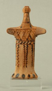 Álló női figura, boióta műhely, archaikus időszak (festett agyag) alkotó: Greek