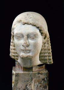 Kouros feje, Athénból, ie 510 körül (márvány)