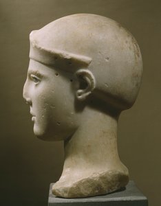 A sisakos Athéné feje, Aegina, Kr.e. 470-460 körül (páriai márvány)
