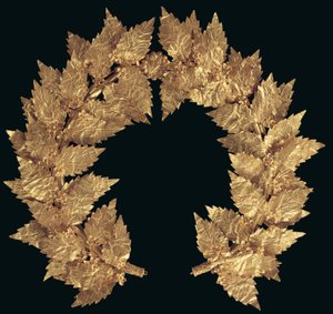 Tölgyfa koszorú, valószínűleg Attikiből, a késő hellenisztikus kora római korig (arany lap, dézsma, hajszolt és filigrán díszítéssel) alkotó: Greek