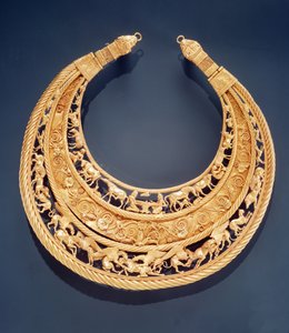 Félhold alakú mellkas a Tolstaya Mogilától (arany) alkotó: Greek School