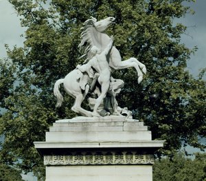 A két „Marly Horses” egyike, 1739-45 (márvány)