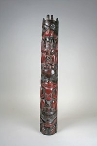 Totem Pole modell alkotó: Haida