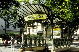 Abbesses metróállomás Párizsban, Franciaországban