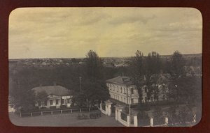 Első világháború: Ukrajna 1914-1916 között a német hadsereg inváziója idején. Kilátás a városra (f/w fotó) alkotó: Heldenfriedhof Dsessentniki (attr. to)