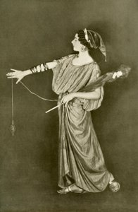 A nép asszonya, 5. század, ie 1924. alkotó: Herbert Norris