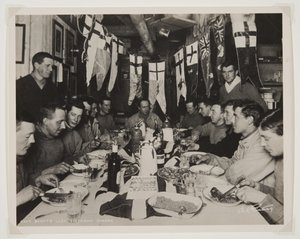Scotts kapitány utolsó születésnapi vacsorája a Terra Nova-expedíció során (1910-13) a Déli-sarkra (bromid minta) alkotó: Herbert Ponting