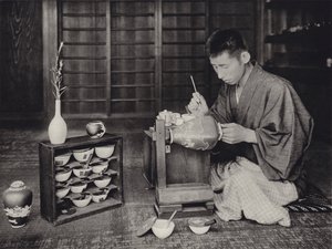 Japán az 1920-as években: Kína festése (f/w fotó) alkotó: Herbert Ponting