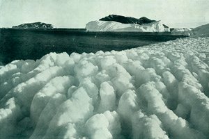 Spray Ridges of Ice After A Blizzard, c19101913, 1913. alkotó: Herbert Ponting