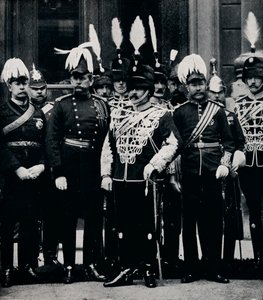 VII. Edward leendő király és a Queen