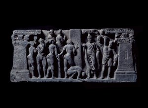 Gandhara művészete (vagy görög-buddhizmus): „” A dévadattai íjászok megtámadják Gautamat”” (Dévátta íjászai megtámadják Gautama Buddhát) A Gandhara Iskola domborműve – 2-4. század – Indiai Múzeum, Kalkutta, India alkotó: Indian School