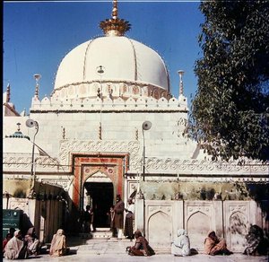 Dargarh Sharif of Khwajah Muin-ud-din Chishti, alapítva 1166-ban. alkotó: Indian School
