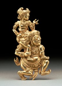 Sutasoma és Kalmasapada (repousse arany) alkotó: Indonesian School