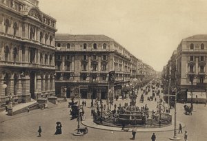 Nápoly: Piazza Della Borsa és Rettifilo Corso Umberto I (f / w fotó) alkotó: Italian Photographer