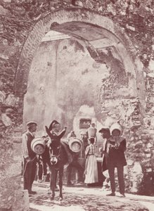 Szicília: Egy régi kapu, Taormina (fekete-fehér fotó) alkotó: Italian Photographer