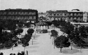 Taranto, Villa Garibaldi és a harmonikus doboz (f/w fotó) alkotó: Italian Photographer