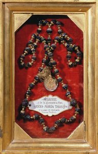 Barberini hercegnő által Anna-Maria Taigi rózsafüzér (arany és drágakő)