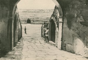 Az amfiteátrum fő bejárata, ahogy van (mélynyomás) alkotó: Italian School