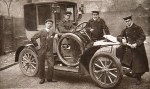 Az első taxi Liverpoolban, Merseyside államban, 1906 alkotó: JP Wood