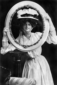 Marie Studholme 1875-1930, angol színésznő, 1904.