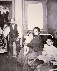 Bevándorló család, Lower East Side, New York City, 1910 körül (f/w fotó)