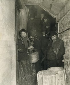 Beengedésre vár a Mulberry Street állomáson