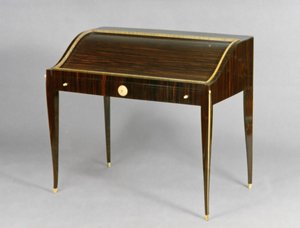 Bureau de Dame, 1923 (fa és elefántcsont)