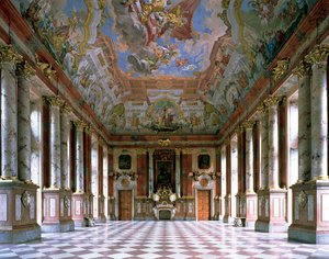 Márványterem a Szent Flórián apátsági templomban