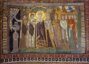 A mozaikok Theodora császárnőt ábrázolják, kísérői kíséretében. San Vitale templom, Ravenna, Olaszország.