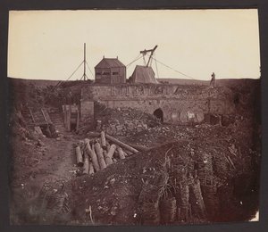 „A Malakoff-torony maradványai”. [Krími háború. A Malakoff-erőd romjai ágyúállással, Szevasztopol francia, brit és török csapatok általi elfoglalása után] alkotó: James Robertson