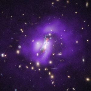 Phoenix-galaxishalmaz (Hubble, Chandra, VLA) alkotó: James Webb Space Telescope (NASA)