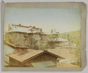 Fujiya Hotel, Miyanoshita, Hakone, Kanagawa prefektúra, Japán (kézzel színezett fekete-fehér fotó) alkotó: Japanese Photographer