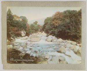 Stream Miyagino, Hakone, Kanagawa prefektúra, Japán (kézzel színezett fekete-fehér fotó) alkotó: Japanese Photographer