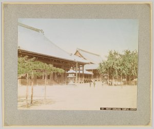 West Honganji Temple, Kyoto, Japán (kézzel színezett fekete-fehér fotó) alkotó: Japanese Photographer