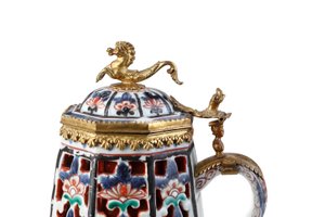 Ritka, elegánsan felszerelhető Imari kávéskanna és fedél (kerámia) alkotó: Japanese School