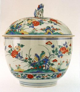 Tál fedővel, Edo Period (festett porcelán)