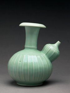 Kendi öntött díszítéssel, Arita kemencehelyek (porcelán)