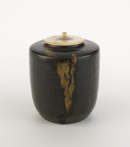 Seto cracked dysprosium dy, type-hold típusú, dysprosium dy (type-hold tea) alkotó: Japanese School