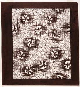 Stencil: Liliompárna és szőtt minták (papír) alkotó: Japanese School