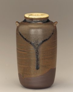 Tea caddy két füllel, Koishibara, Fukuoka prefektúra, Edo-korszak, 17. század vége – 18. század eleje (kerámia) alkotó: Japanese School